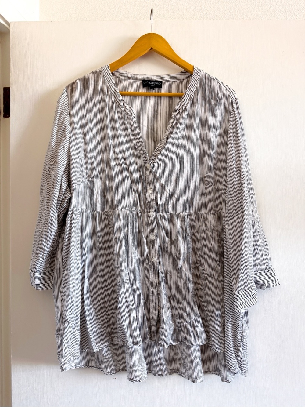 Cynthia Rowley Flowy Blue White Striped Babydoll Blouse Button Front 3/4 Sleeve